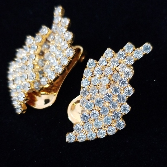 Vintage 1960s Special Occasion Rhinestone Goldtone Clip On Earrings - Picture 6 of 14